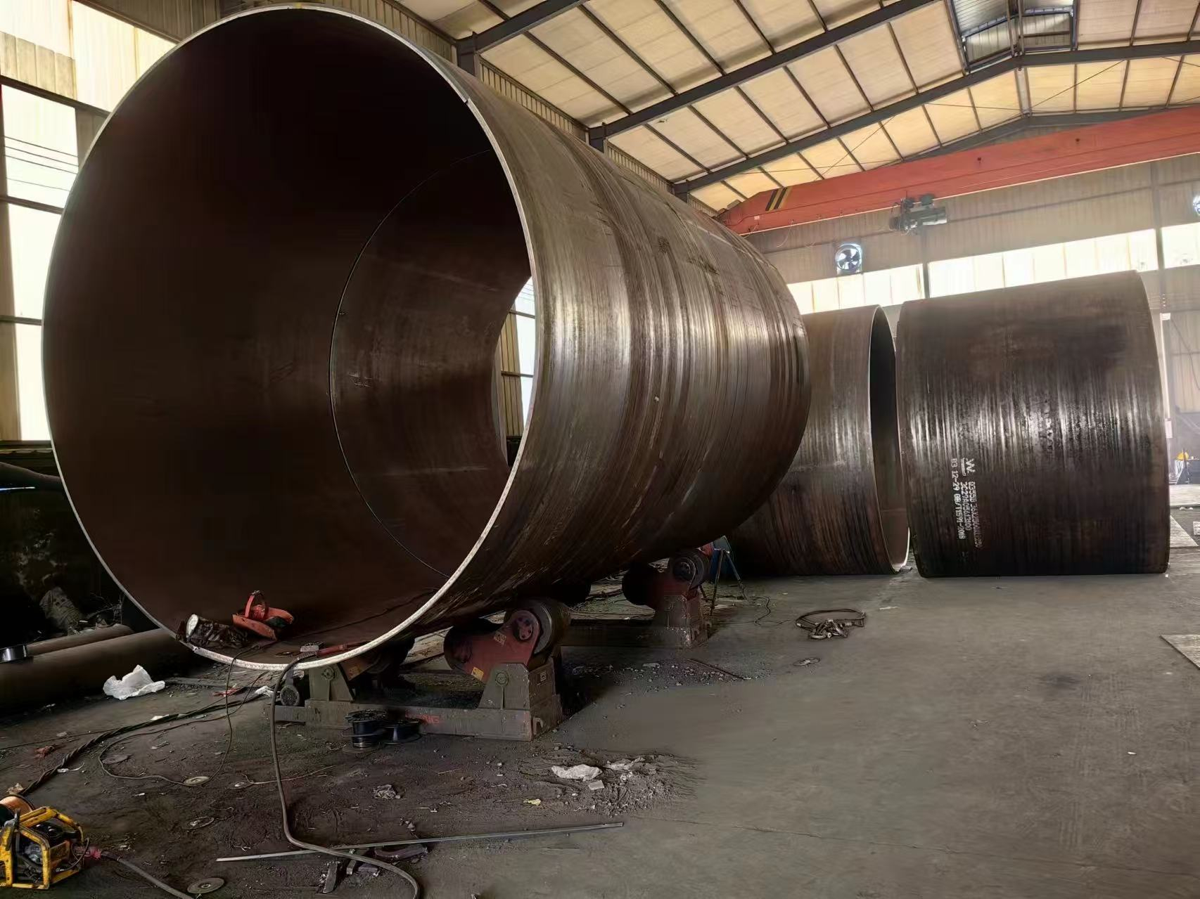 大口径钢管：选型、应用与工艺全解析，助力巨型工程坚实基座